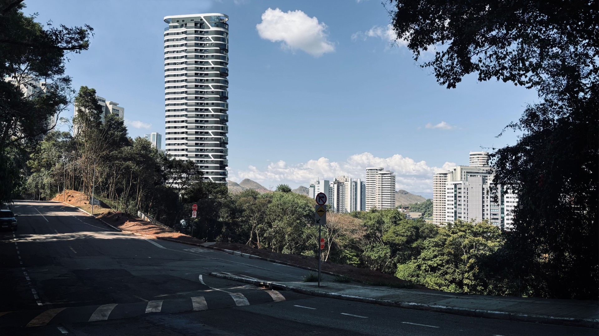 Ed Miro Henrique Hoffman 03 1920 x 1920 - Henrique Hoffman