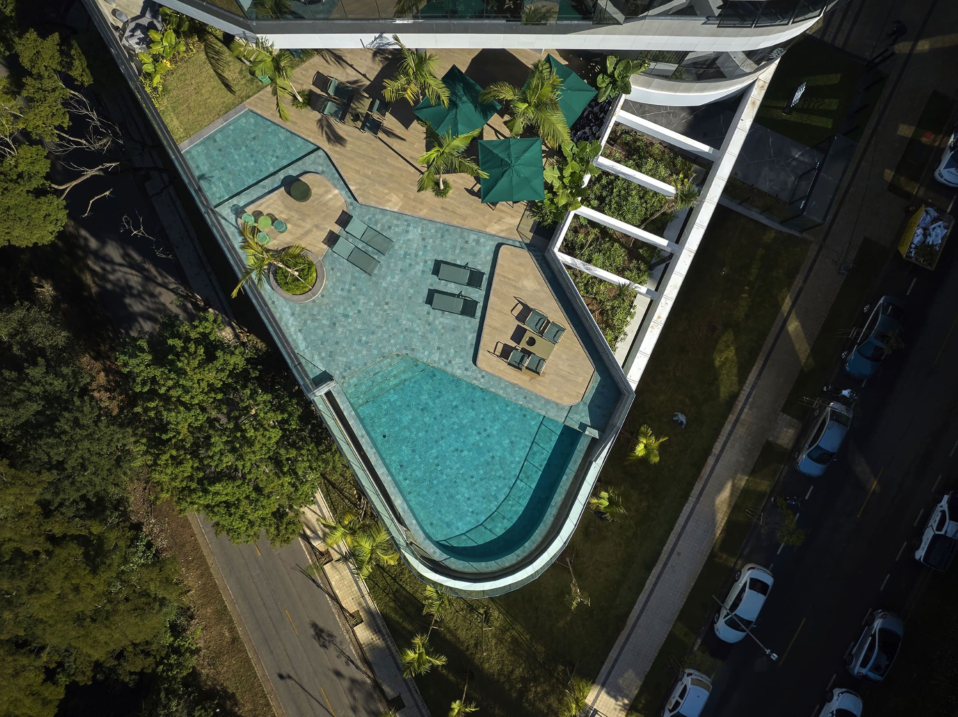 Ed Miro Henrique Hoffman 08 1920 x 1920 - Henrique Hoffman