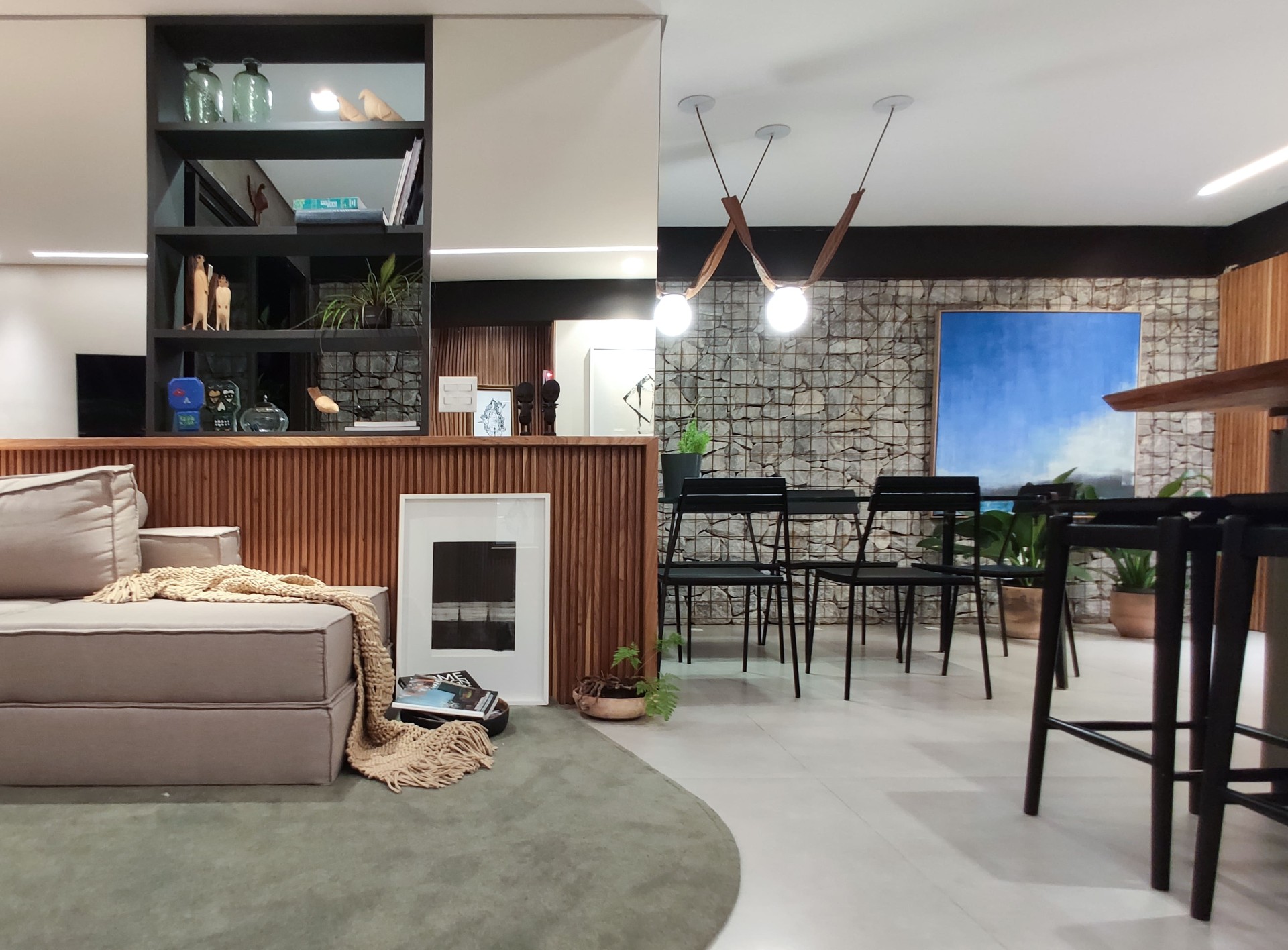 Apartamento 301 Henrique Hoffman2 1920x1920 1 - Henrique Hoffman