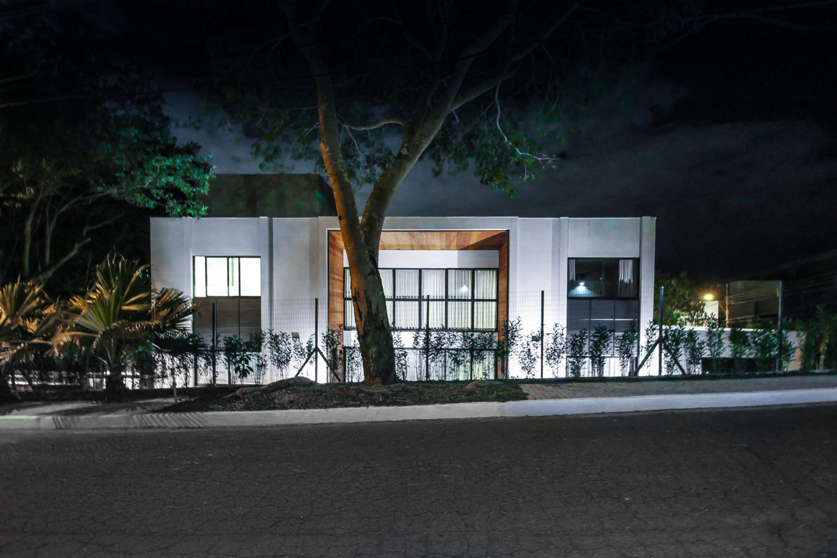 Casa Jambreiro Henrique Hoffman2a 1920x1920 1 - Henrique Hoffman