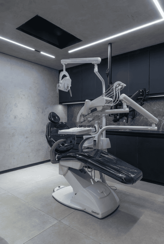 Clinica OralPremium Henrique Hoffman05 1920x1920 1 - Henrique Hoffman