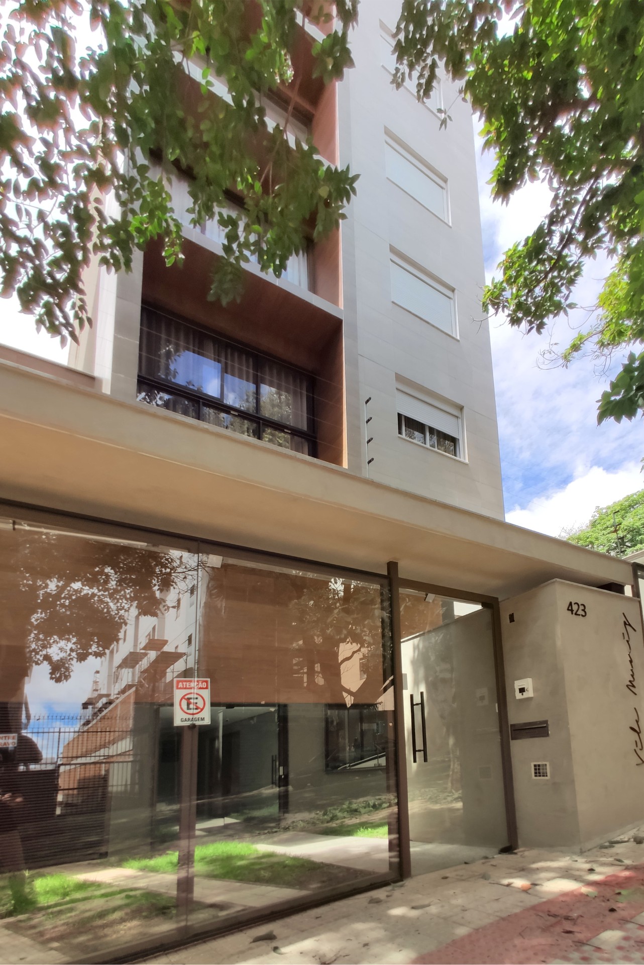 Ed.Vik Muniz Henrique Hoffman07 1920x1920 1 - Henrique Hoffman