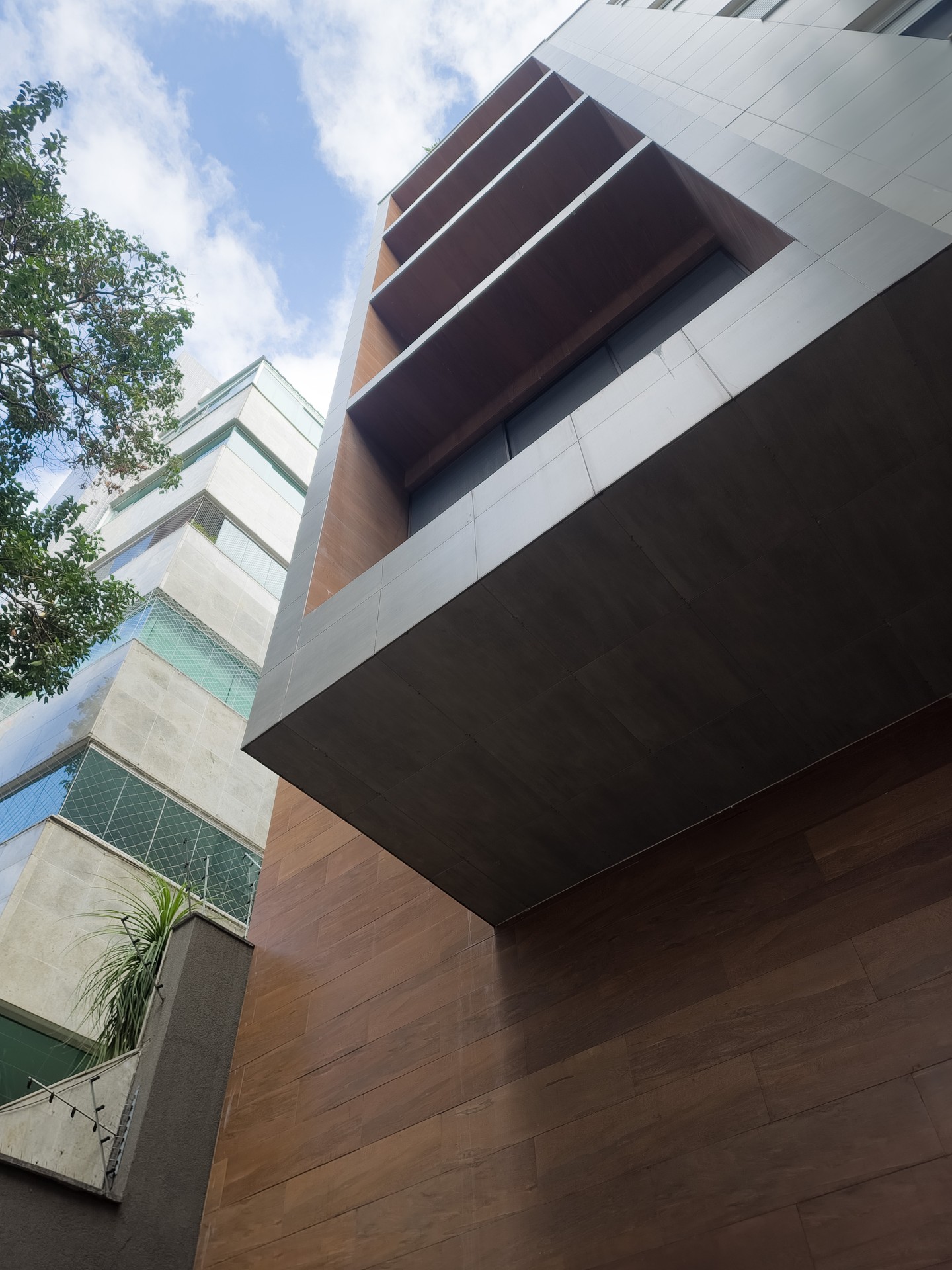 Ed.Vik Muniz Henrique Hoffman4 compressed 1920x1920 1 - Henrique Hoffman