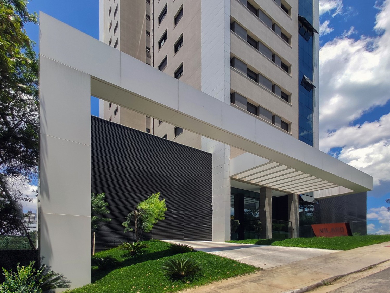 Ed.Vilaro Henrique Hoffman Ed.Vilaro Henrique Hoffman 00 Capa 1920x1920 1 - Henrique Hoffman