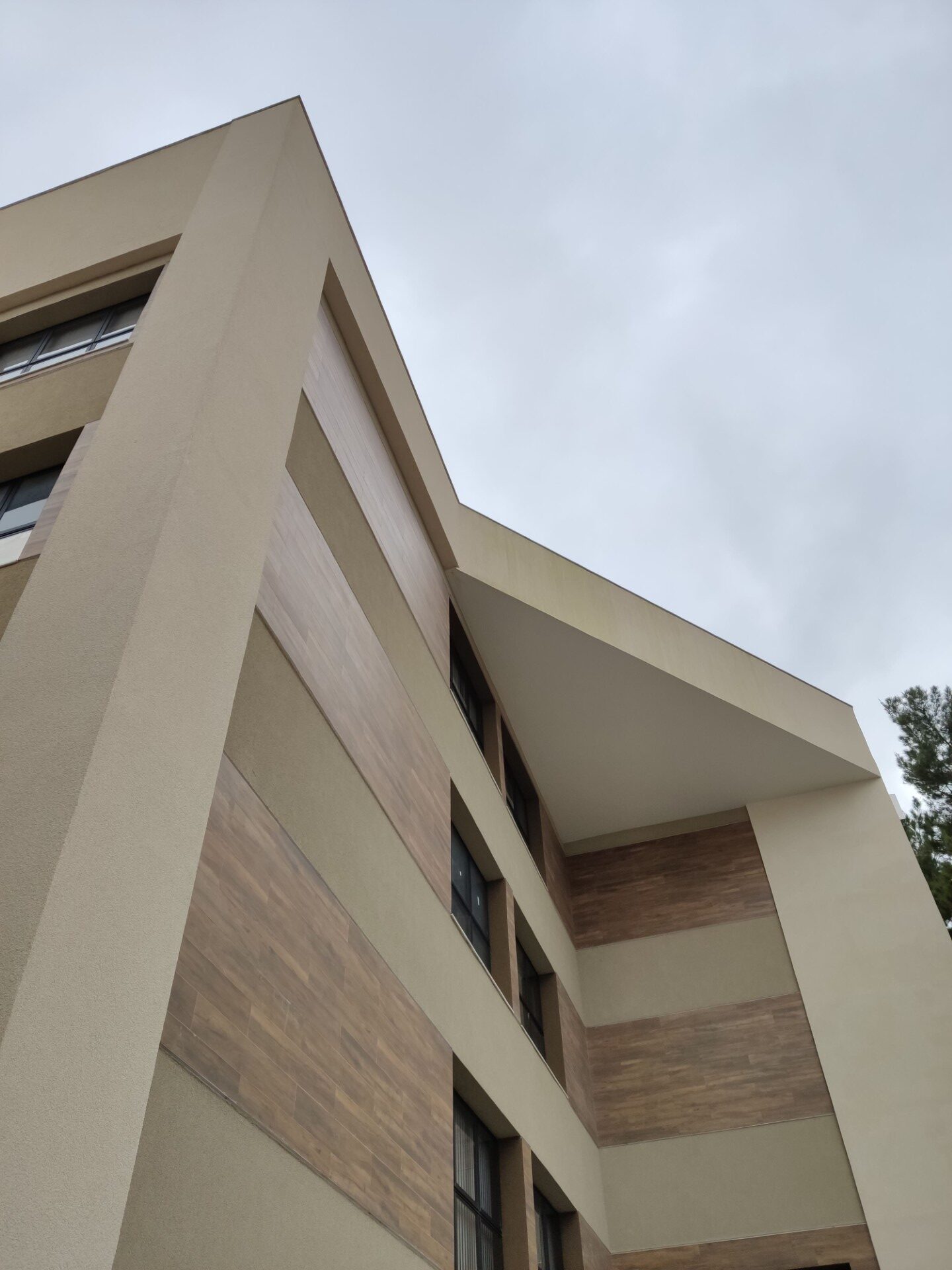 Fame Faculdade de Medicina Henrique Hoffman 3A 1920x1920 1 e1758666887959 - Henrique Hoffman