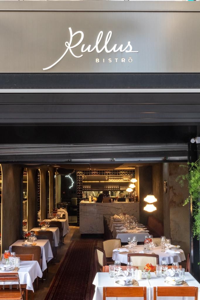 Rullus Passeio da Vila Henrique Hoffman 00 Capa 1920x1920 1 - Henrique Hoffman