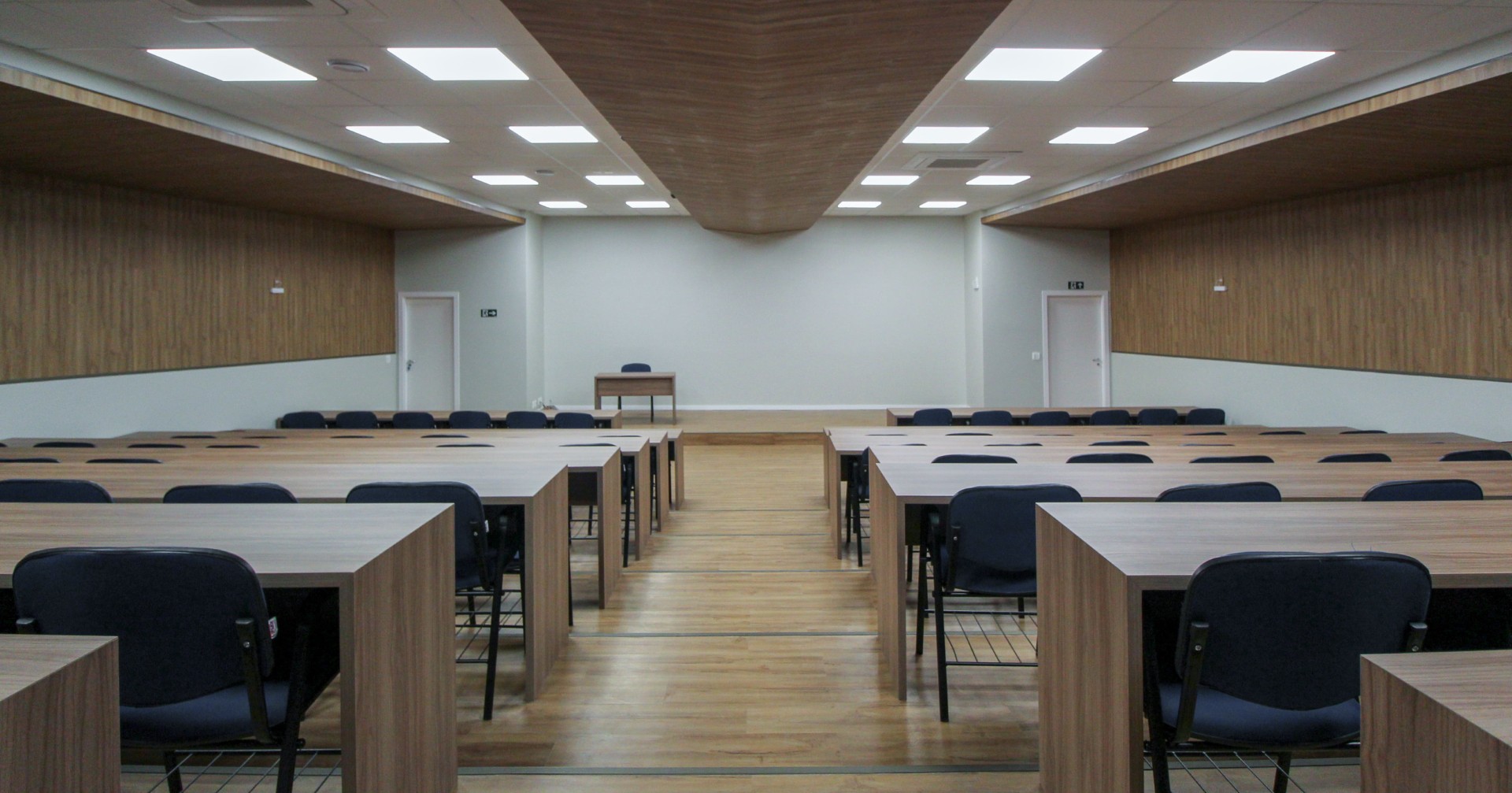 Salas de Aula FAME Henrique Hoffman Capa e 1 1920x1920 1 - Henrique Hoffman